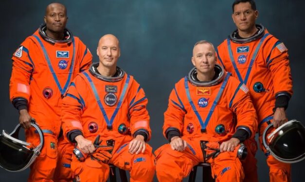 Uno por uno, los elegidos para viajar en la misión lunar