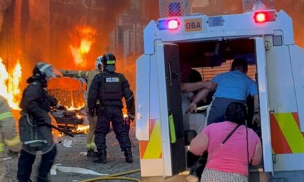 Tras disturbios por un ataque atribuido a un inmigrante, el hombre se encuentra en prisión preventiva