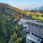 Cómo es Bürgenstock, el lujoso resort y hotel donde EEUU e Irán negocian el acuerdo de paz en Medio Oriente