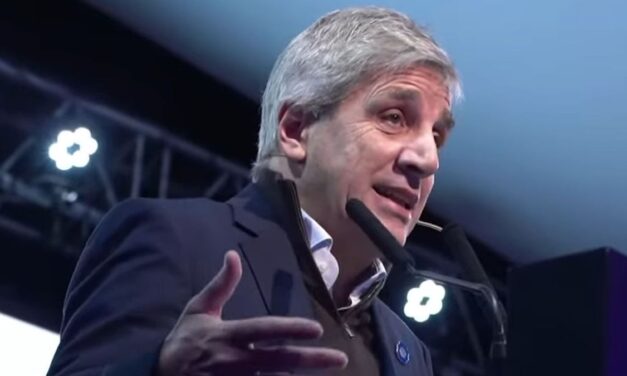 Luis Caputo oficializó la designación de Juan Ignacio Stampalija como nuevo secretario Legal y Administrativo en reemplazo de José García Hamilton