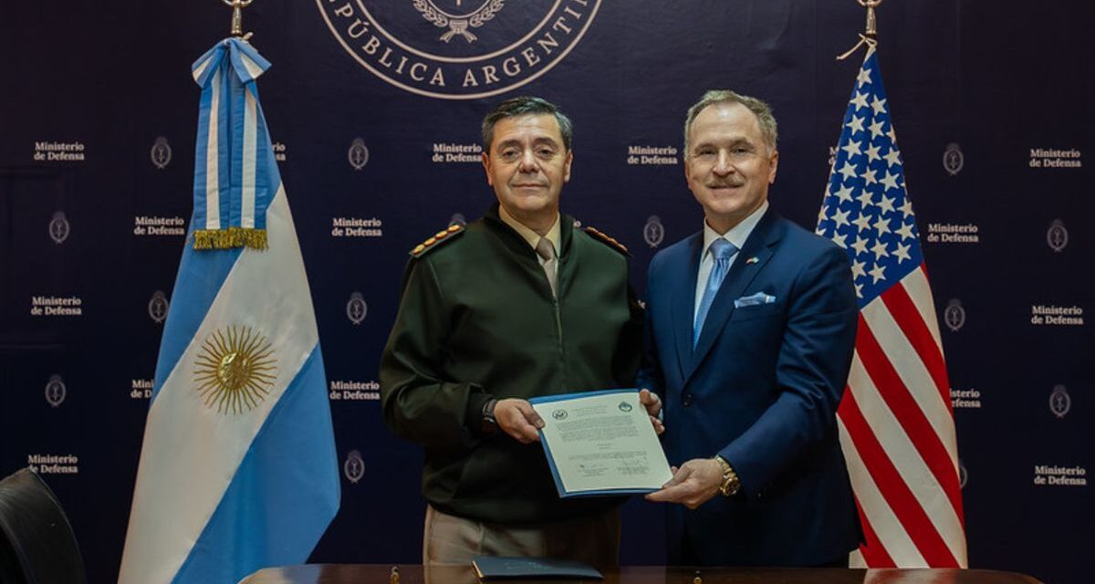 Argentina y EEUU firmaron nuevos acuerdos para reforzar la cooperación militar y tecnológica