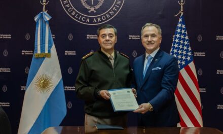 Argentina y EEUU firmaron nuevos acuerdos para reforzar la cooperación militar y tecnológica
