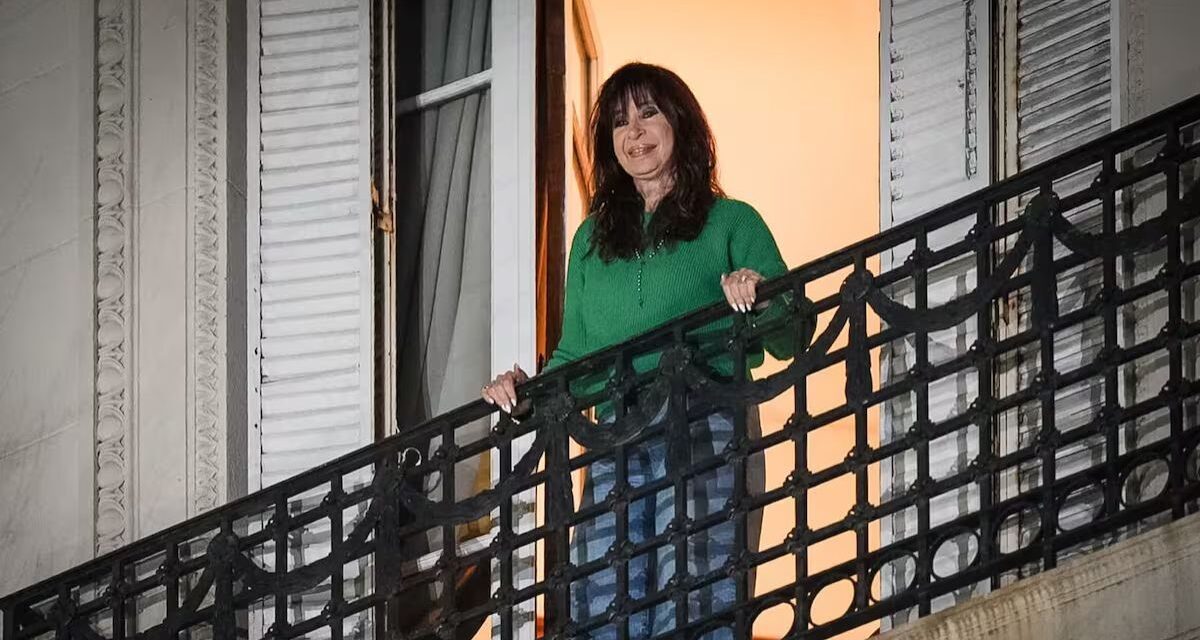 La Justicia ordenó a la ANSES efectivizar la restitución de la pensión de Cristina Fernández como viuda de Néstor Kirchner
