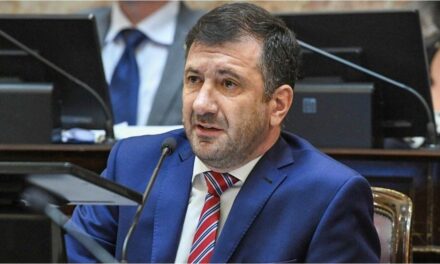 Comienza en Paraguay el juicio contra el exsenador Edgardo Kueider por contrabando
