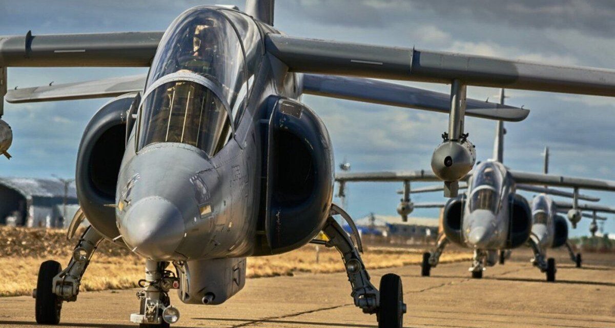Javier Milei autorizó por DNU la participación argentina en un ejercicio militar aéreo en Chile