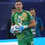 Emiliano Martínez armó su prode para el Mundial 2026 y pronosticó una final contra Brasil
