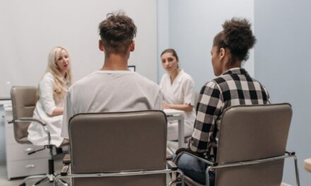 Capacitarán a equipos de salud para mejorar la atención de niños y adolescentes con problemas de salud mental