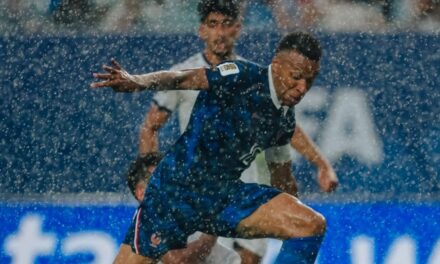 Mbappé le pisa los talones a Messi y también quiere ser el máximo goleador de la historia de los Mundiales