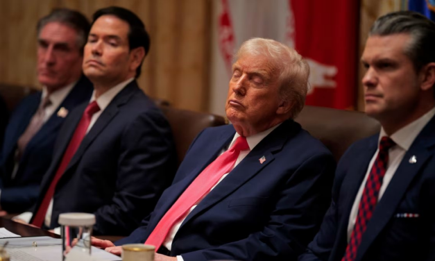 Donald Trump mostró signos de somnolencia durante un encuentro de la Casa Blanca