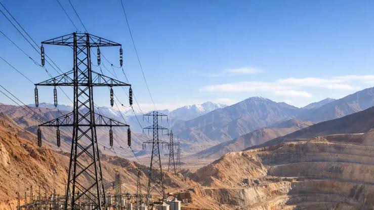 La pelea por la energía ya empezó: el EPRE le puso límites al gigante minero Vicuña