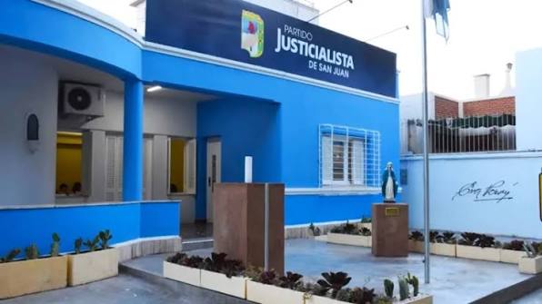 Intendentes y legisladores del PJ salieron a cuestionar el endeudamiento que impulsa el Gobierno