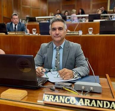 Aranda impulsa regalías mineras móviles: propone elevarlas hasta el 5% en épocas de bonanza