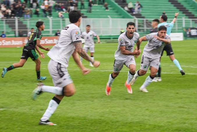 San Martín se aferra al informe arbitral para evitar una dura sanción de AFA