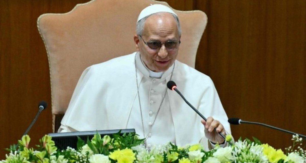 León XIV celebró el principio de acuerdo entre EEUU e Irán y pidió que la guerra haya terminado de verdad