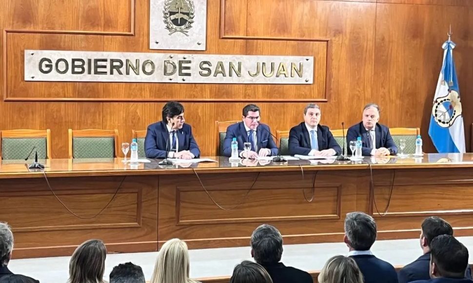 Con una reunión clave con Economía, el oficialismo busca acelerar la aprobación del financiamiento para obras