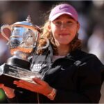 París coronó a una nueva reina: Mirra Andreeva conquistó el Roland Garros con apenas 19 años