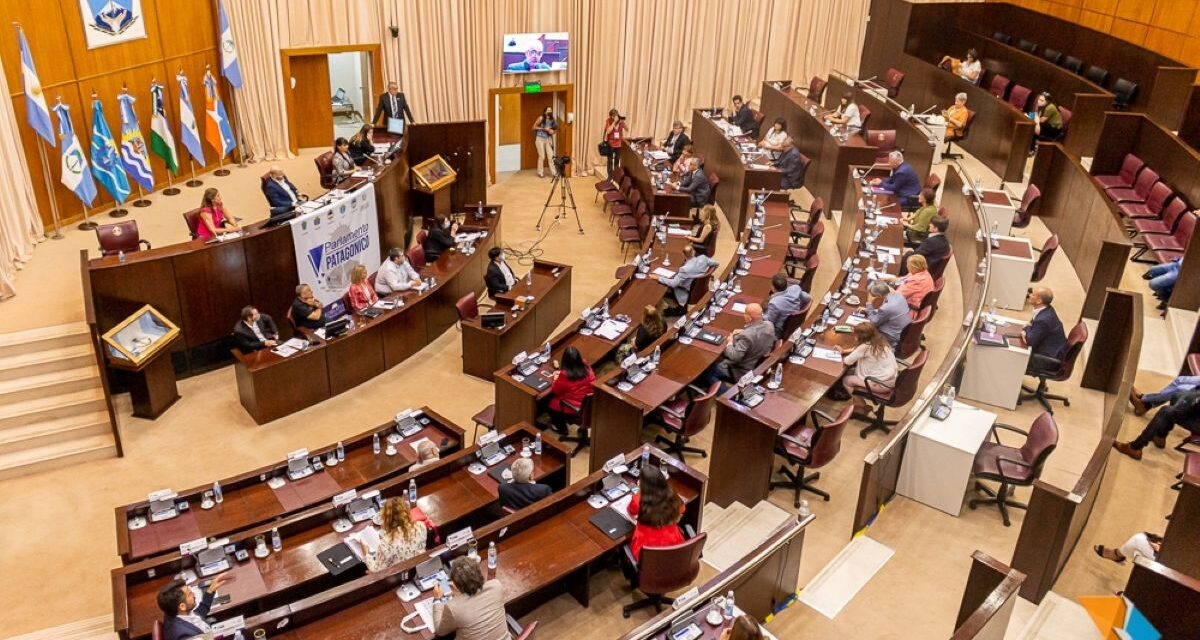 Cruces entre provincias para reactivar el Parlamento Patagónico en plena tensión por zona fría