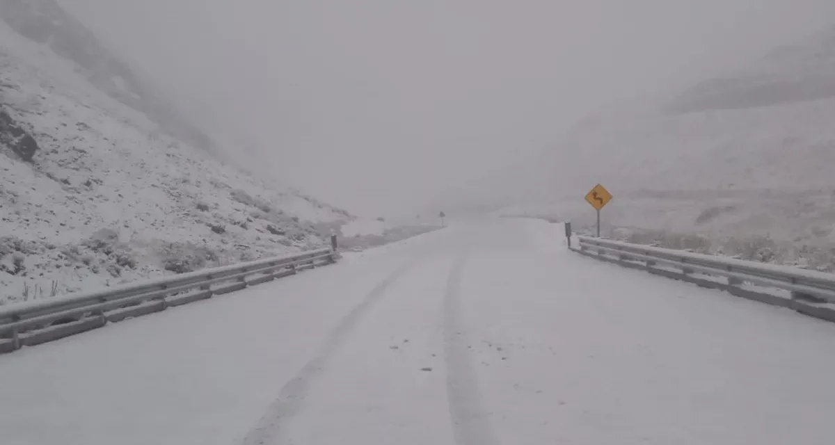 Por intensas nevadas, cerraron de manera anticipada el Paso Internacional Agua Negra