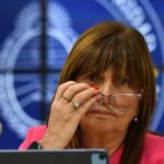 furia de Patricia Bullrich con Manuel Adorni tras desautorizarla públicamente