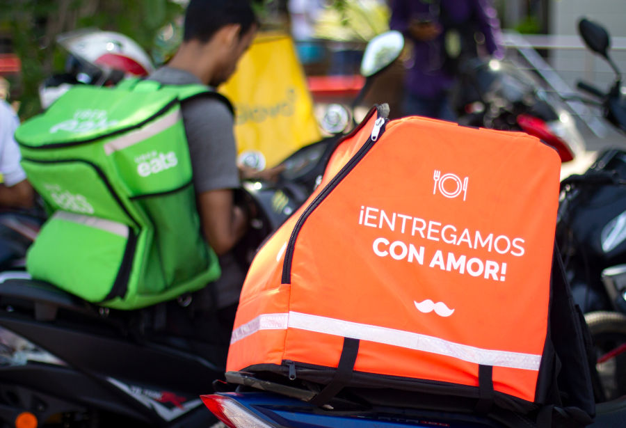 Fuerza Patria presentó un proyecto para garantizar derechos laborales en plataformas digitales