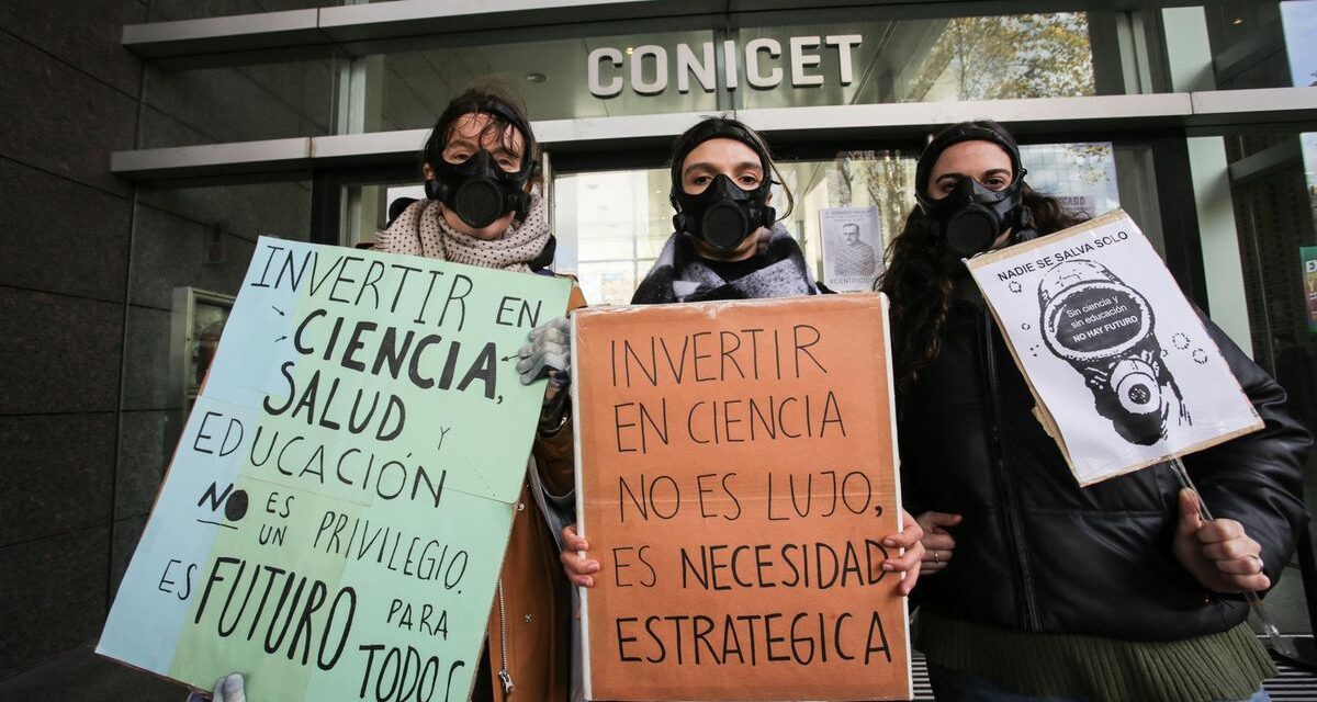 Después del fallo a favor de las universidades, diputados presentan proyecto para proteger la ciencia