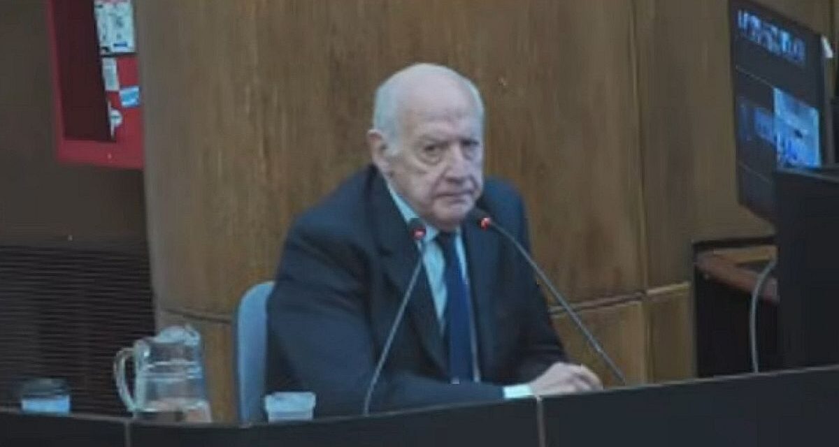 Roberto Lavagna negó que se hayan destinado partidas para beneficiar a empresarios