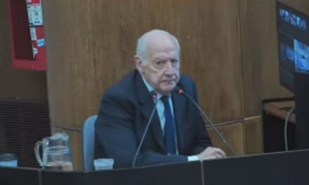 Roberto Lavagna negó que se hayan destinado partidas para beneficiar a empresarios