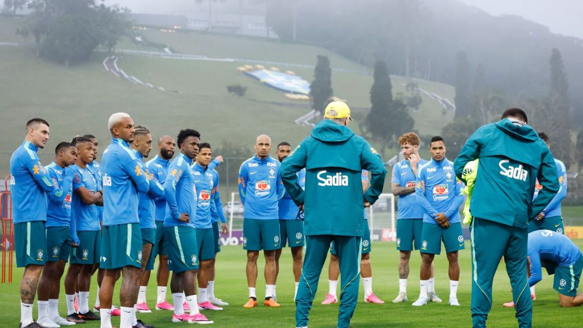 Brasil pierde a Wesley para el Mundial y llama a Éderson