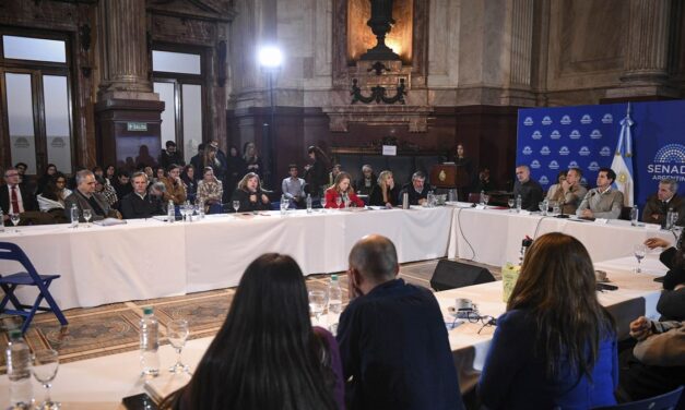 Representantes de la ciencia y la Iglesia se opusieron a la ley de inviolabilidad de la propiedad privada
