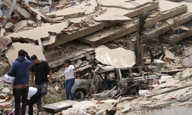 Confirman al menos 589 muertos mientras siguen los rescates y llega ayuda internacional