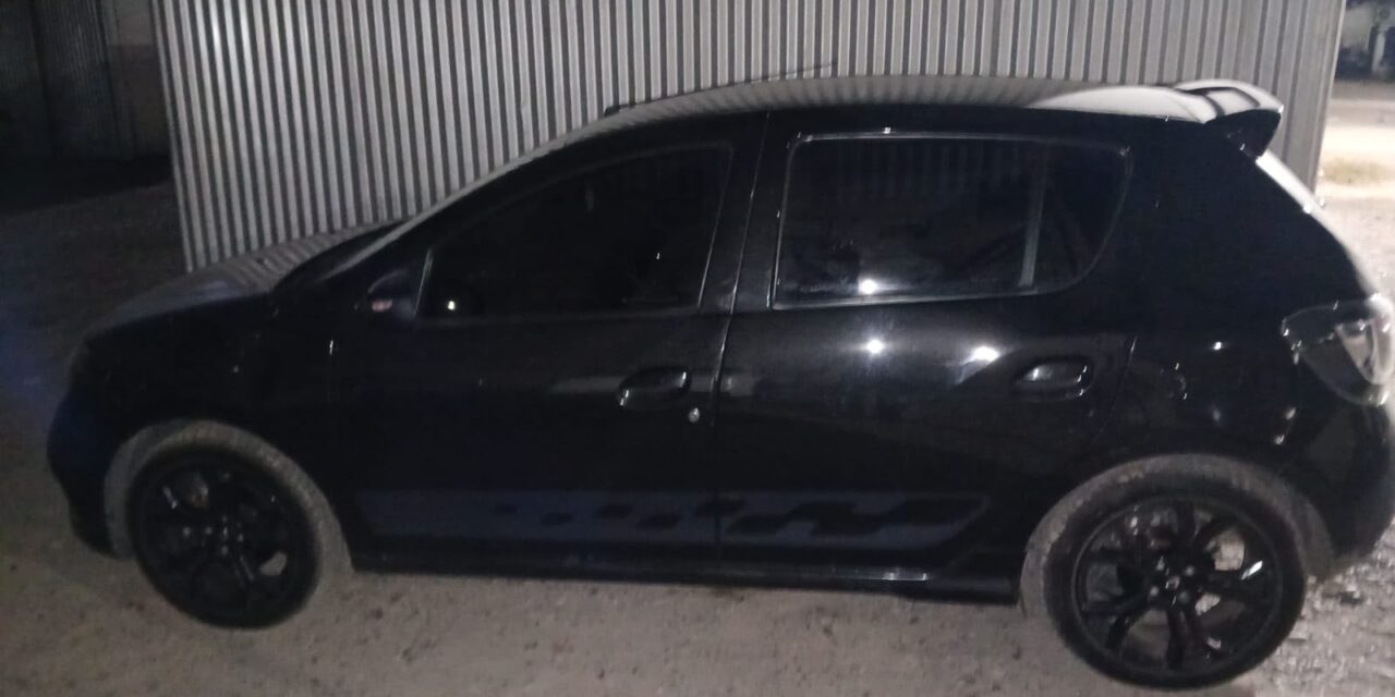 Asaltaron a dos estudiantes en Rawson y recuperaron el auto y un iPhone en cuestión de minutos