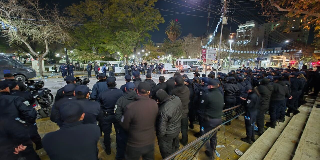 Más de 30 mil personas celebraron en el centro y hubo 24 aprehendidos
