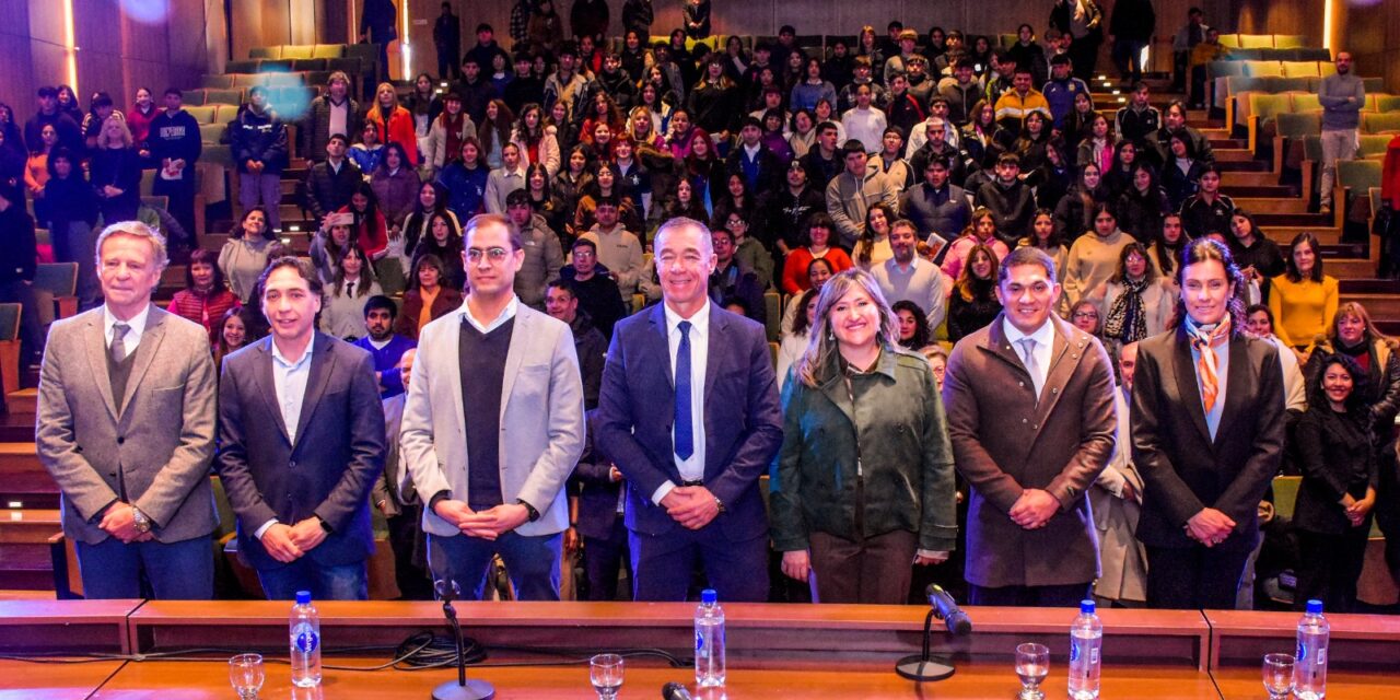 Más de 1.200 estudiantes saldrán de las aulas para capacitarse en empresas turísticas
