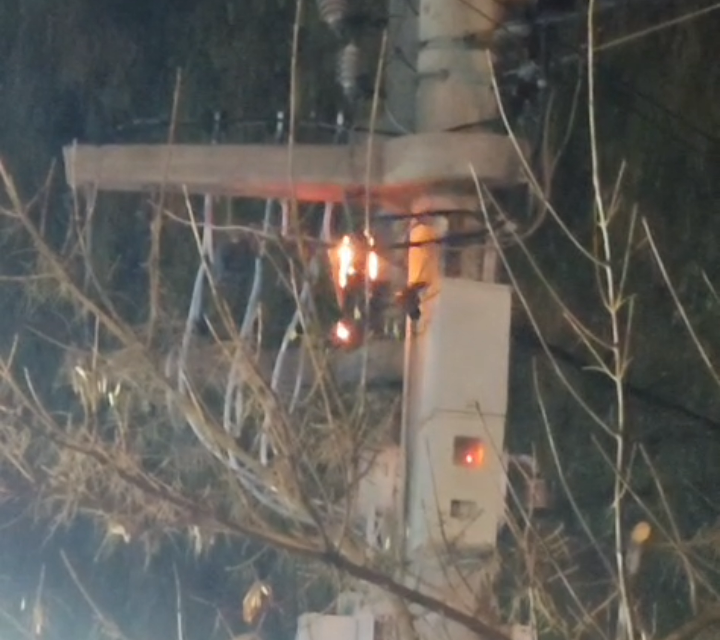 Más de un día sin electricidad: crece el reclamo de los vecinos de Barreal