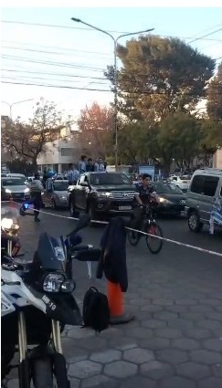 San Juan explota de alegría: los hinchas salen a festejar el triunfo de Argentina ante Inglaterra