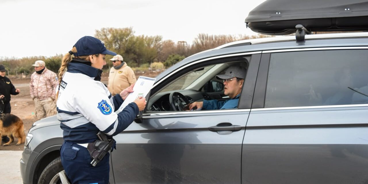 Refuerzan los controles entre San Juan y Mendoza con un operativo conjunto en el límite provincial