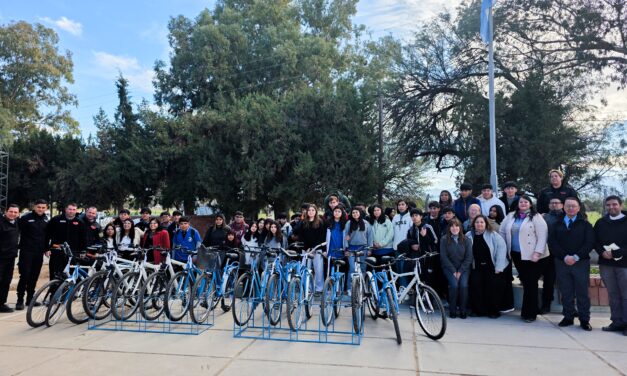 Bicicletas con una segunda oportunidad: internos del Penal restauraron rodados para alumnos de una escuela de Jáchal