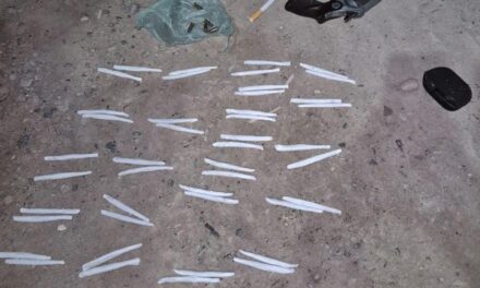 Intentó escapar al ver a la Policía, pero terminó detenido con un revólver y más de 40 dosis de marihuana