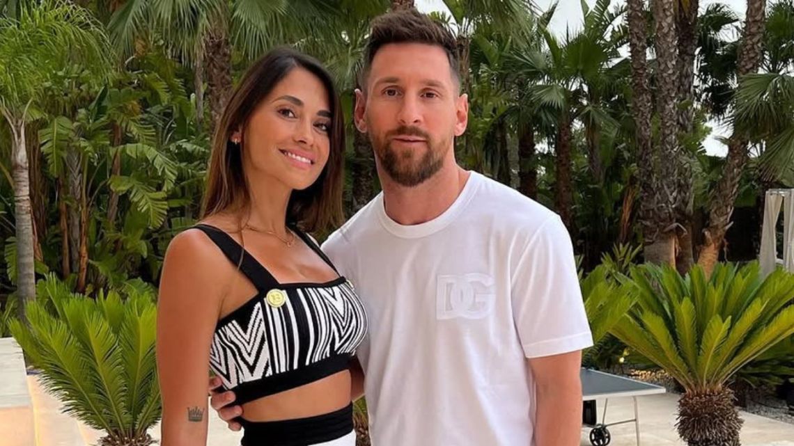 Messi llegó a Argentina, aterrizó en Rosario y descansará con su familia