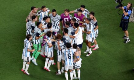 La reacción de los medios ingleses tras el pase de Argentina a las semifinales del Mundial 2026: «Inglaterra deberá destronar a Messi»