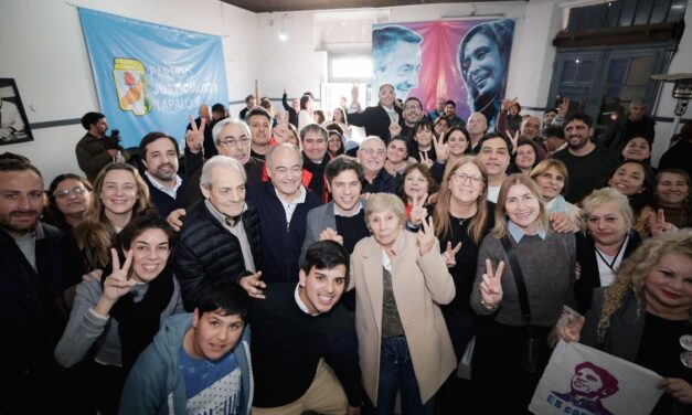 Axel Kicillof apuntó contra Javier Milei y llamó a reconstruir una Argentina del lado del pueblo y sus trabajadores