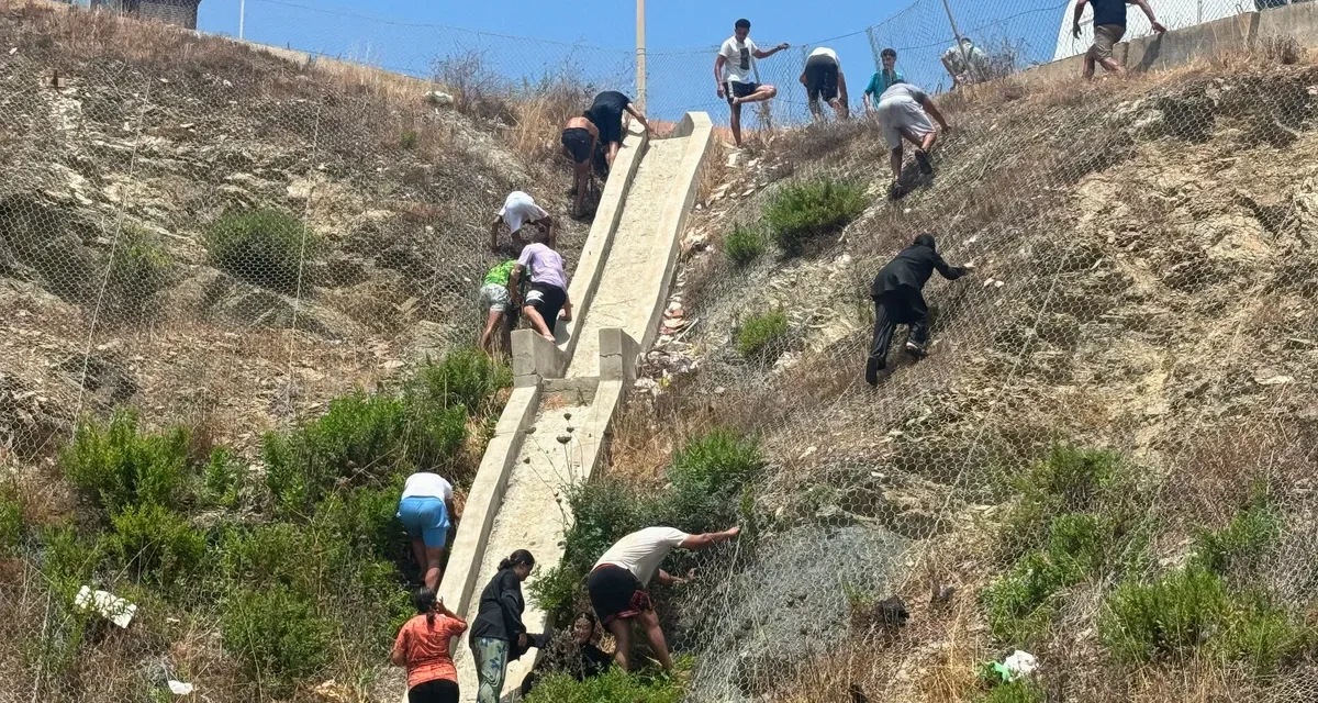 La historia de Ceuta, la ciudad española bajo crisis migratoria de marroquíes