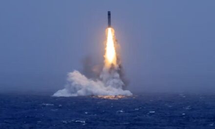 China lanzó un misil desde un submarino y provoca alertas en el Pacífico