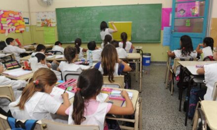 La provincia de Buenos Aires ofreció un aumento salarial del 7% a los docentes