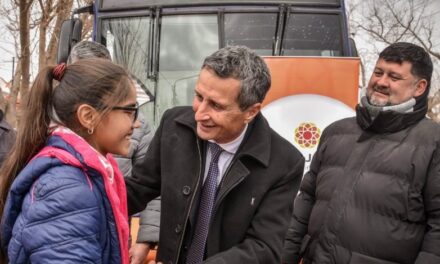Operativo oftalmológico gratuito recorrerá 12 departamentos con atención para chicos y servicios para toda la familia