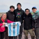 Dibu Martínez quedó atrapado en el barro: cómo fue el rescate y el emotivo regalo a los vecinos