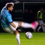 Insólito blooper del arquero Sanguinetti en la victoria de Banfield sobre Sarmiento