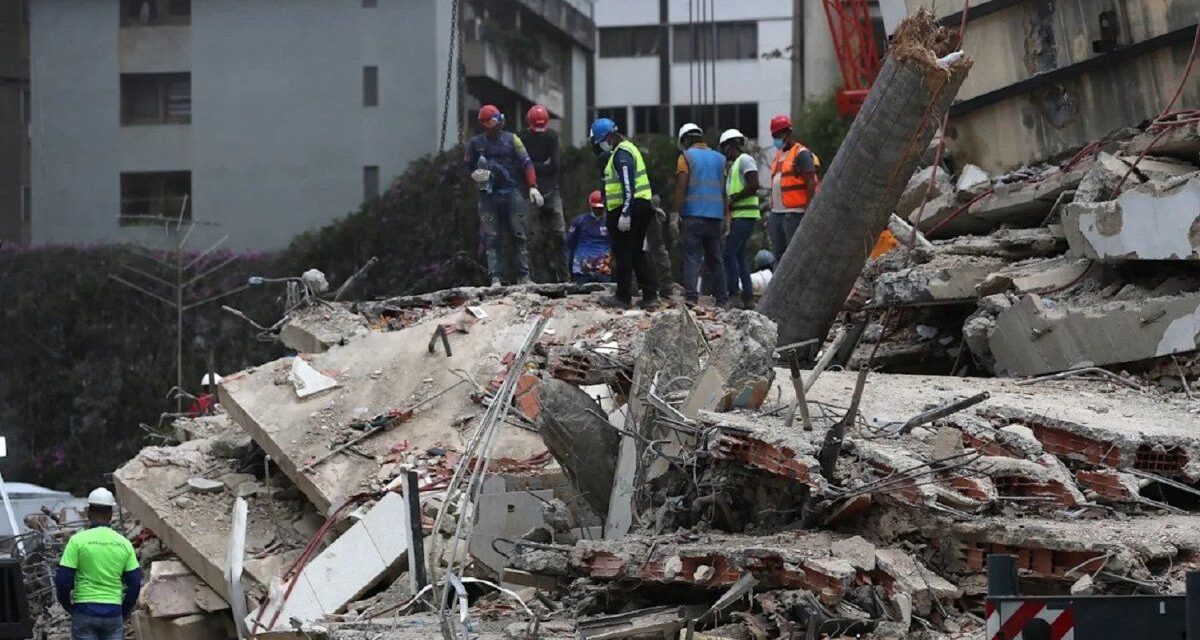 Buscan salvar a un niño atrapado desde hace nueve días