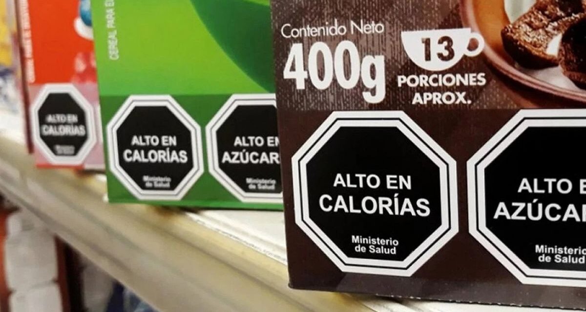 Expertos alertan sobre la derogación de la ley de Etiquetado Frontal que impulsa Javier Milei