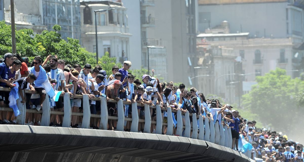 El Gobierno prepara un amplio operativo para el regreso de la Selección y analiza un posible paso por la Casa Rosada